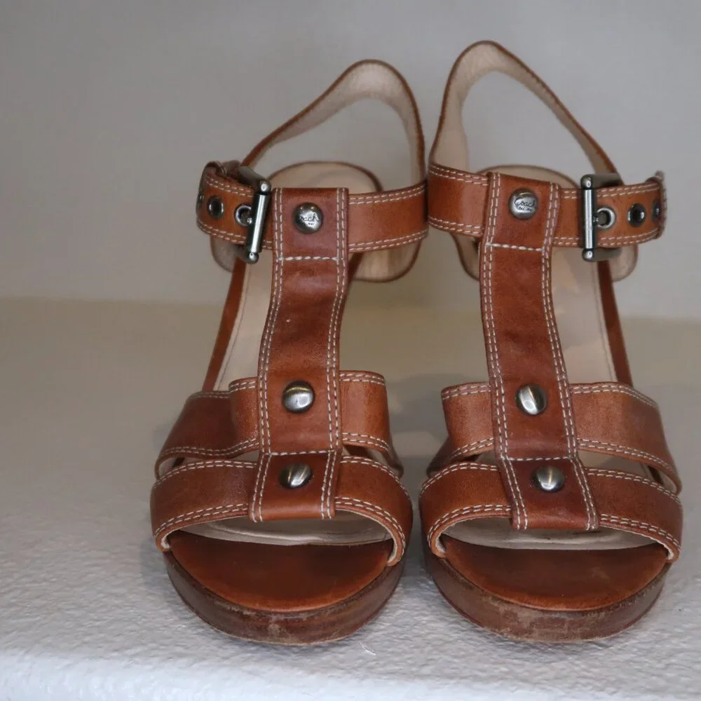 Coach Sandal Vegan Leather Size 7 Heal Camel